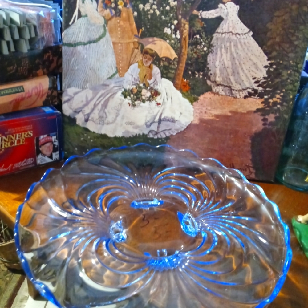 🥙Vintage Cambridge Caprice Moonlight Blue Oval Bowl 4 footed Glass Platter🍾🛍